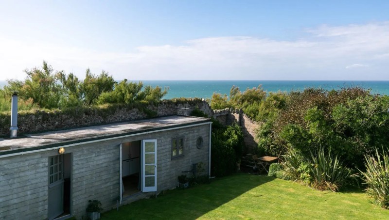 Dog Friendly Log Cabins With Enclosed Garden